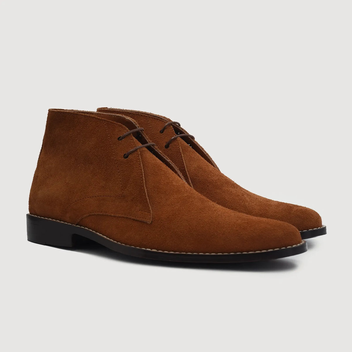 Corry Chukka Коричневый Suede Кожаные ботинки для Мужчин For Men in Brown Goatskin Suede - Вид сбоку | Купить в официальном онлайн-магазине