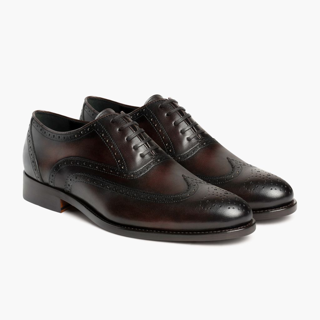 Aviator Chocolate Кожаные лоферы для Мужчин in Chocolate Full-Grain Leather - Вид спереди и приталенный силуэт | Купить в официальном онлайн-магазине