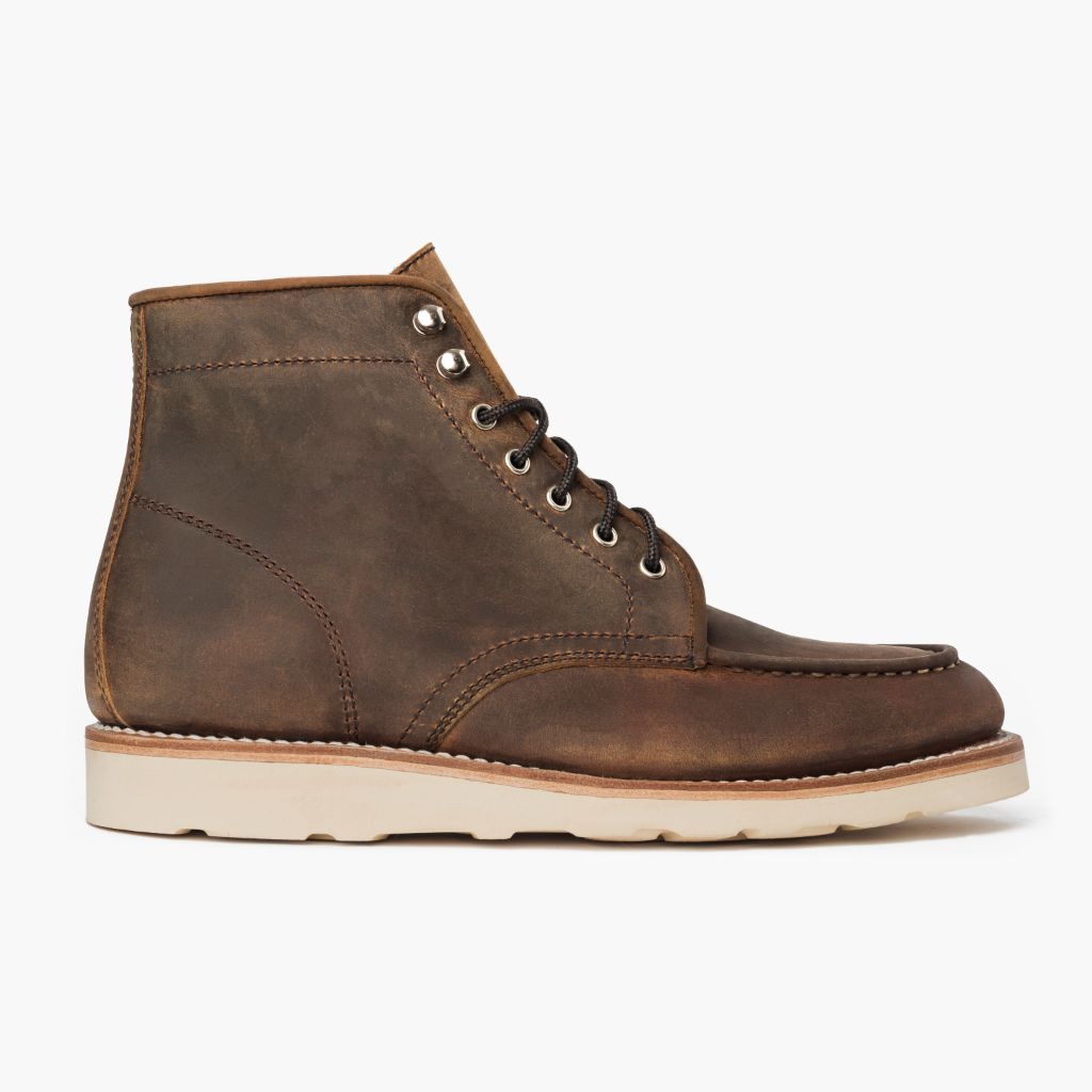 Classic Full-Grain leather Boots - Рантовая конструкция Goodyear Welt и носок обуви
