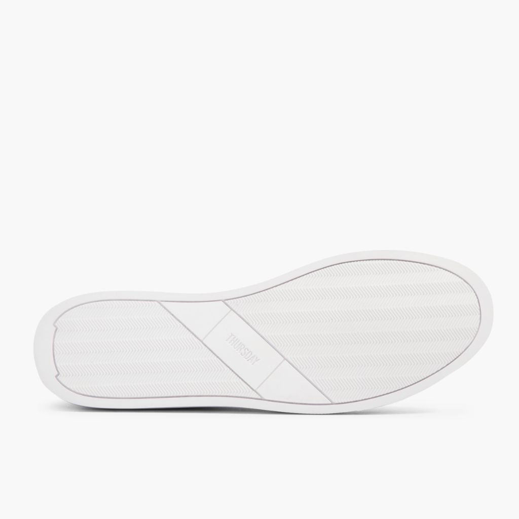 High-Traction Rubber Outsole & Lug Tread Pattern on Premier Low Top White Кожаные кеды для Мужчин For Men