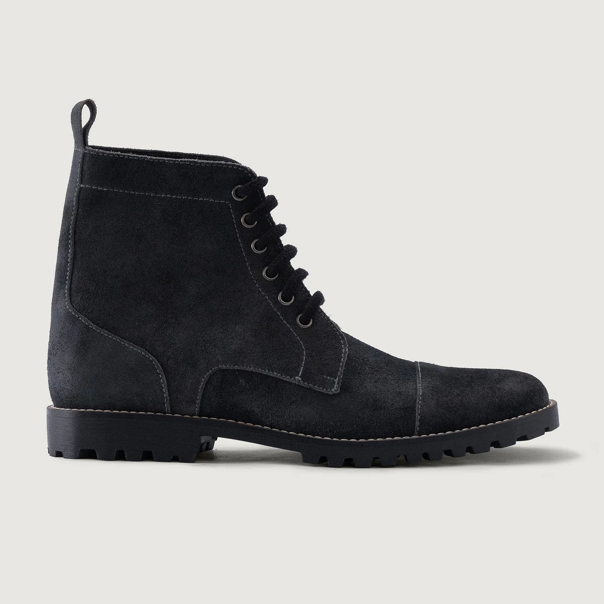Distressed Grey Goatskin Suede Leather Boots - Рантовая конструкция Goodyear Welt и носок обуви