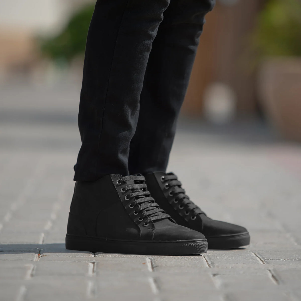 Marty High Top Черный Nubuck Кожаные кеды для Мужчин в натуральной черной яловой коже - Вид сбоку | Купить в официальном онлайн-магазине