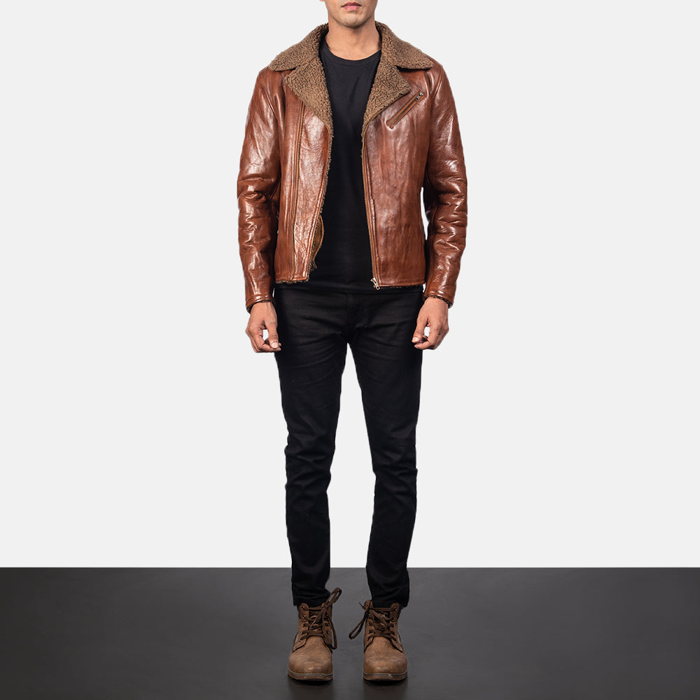 Close-Up Detail of Notch &amp; Zipper Hardware on Men's Alberto Shearling Brown Leather Jacket