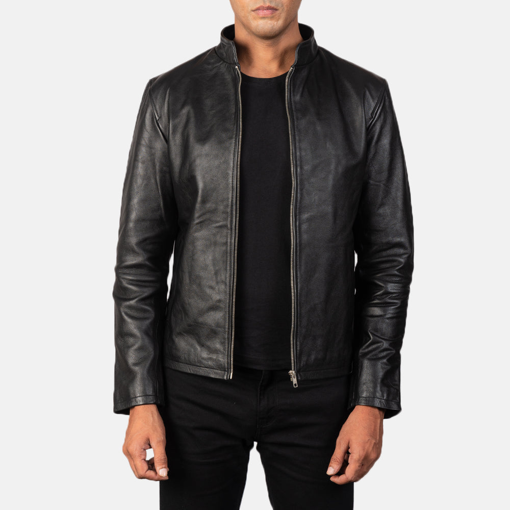 
Alex Black Leather Biker Jacket in Black Cowhide Leather - Вид спереди и приталенный силуэт | Купить в официальном онлайн-магазине