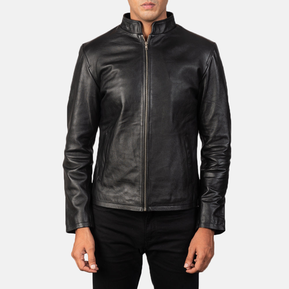 
Alex Black Leather Biker Jacket - Вид сбоку, демонстрирующий эргономичный крой рукава