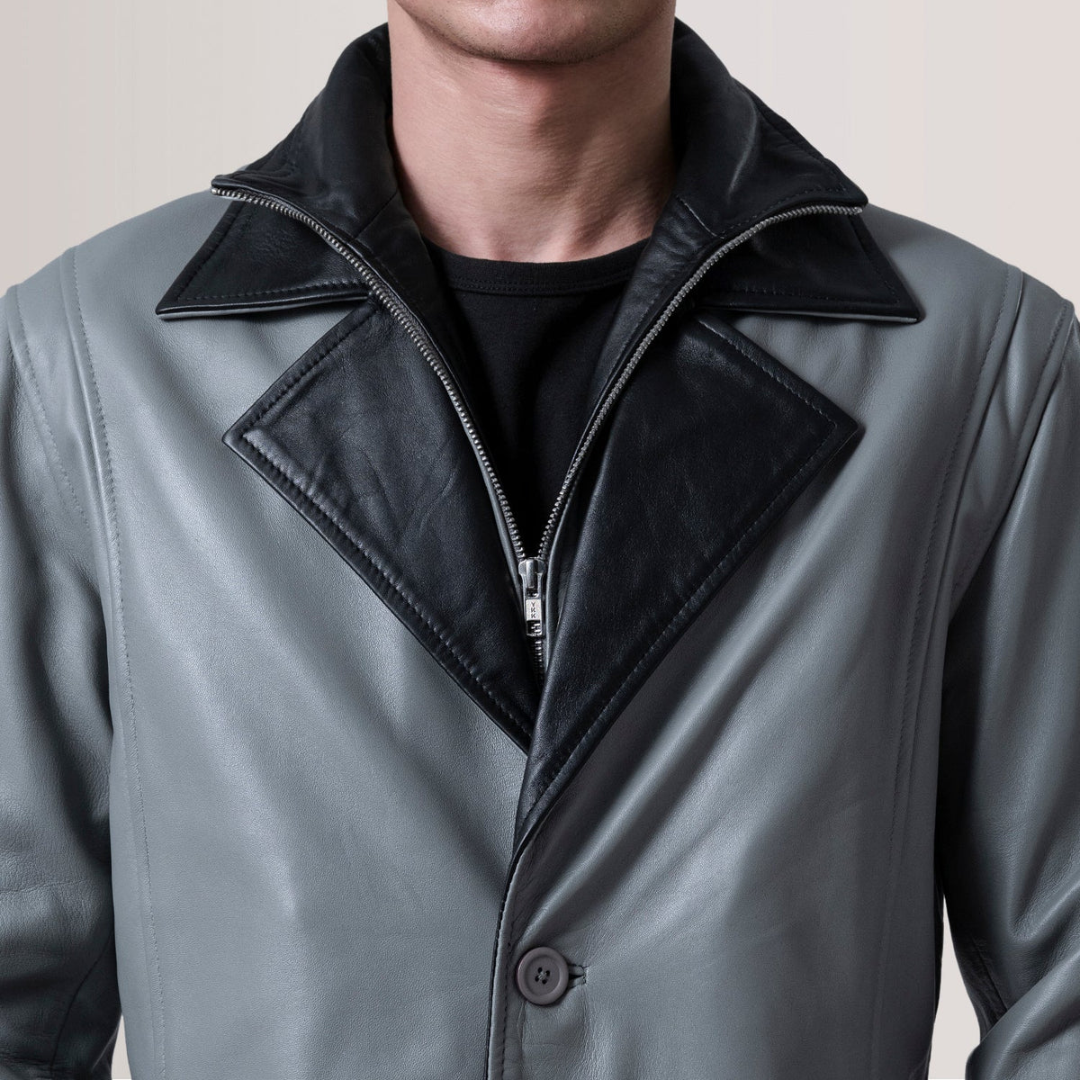 
Вид подкладки Showing Quilted Polyester Lining & Два функциональных внутренних кармана