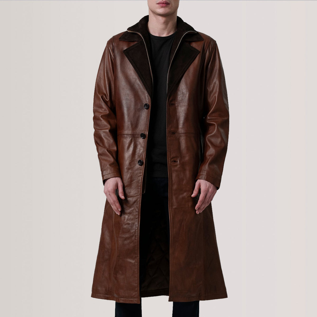 
Charlton Waxed Коричневый Leather Single Breasted Кожаное пальто для Мужчин For Men in Distressed Brown Sheepskin Burnished - Вид спереди и приталенный силуэт | Купить в официальном онлайн-магазине