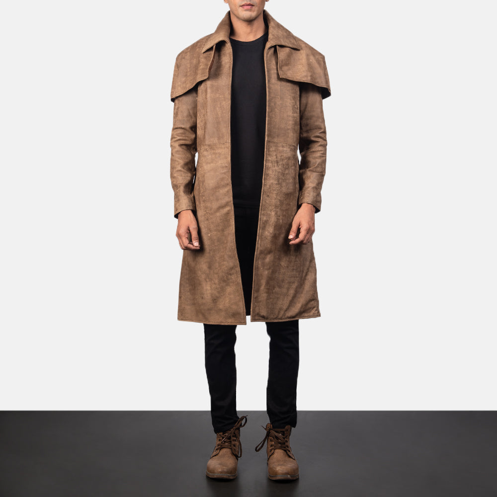 
Classic Коричневый Leather Duster для Мужчин in Distressed Brown Sheepskin Snuffed - Вид спереди и приталенный силуэт | Купить в официальном онлайн-магазине