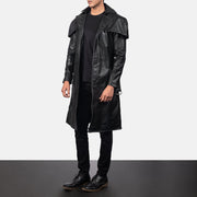 
Deux Черный Leather Duster для Мужчин - Вид сбоку, демонстрирующий эргономичный крой рукава