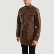 
Brown Cowhide leather Jacket - Вид сзади, подчеркивающий посадку по плечам и ровный край