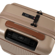 
Как выглядит на человеке:  Hand Luggage Suitcase Front Pocket Zuna для Женщин для Женщин на модели — естественные складки при дневном свете