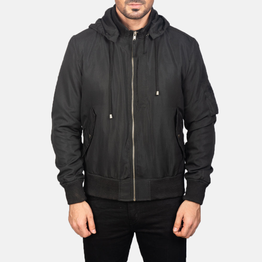 
Крупный план деталей of Knit Rib with Removable Polyester Hood & Zipper Hardware on Hanklin Ma-1 Black Hooded Bomber Jacket