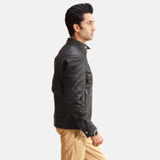 
Black Sheepskin Leather Biker Jacket - Вид сзади, подчеркивающий посадку по плечам и ровный край