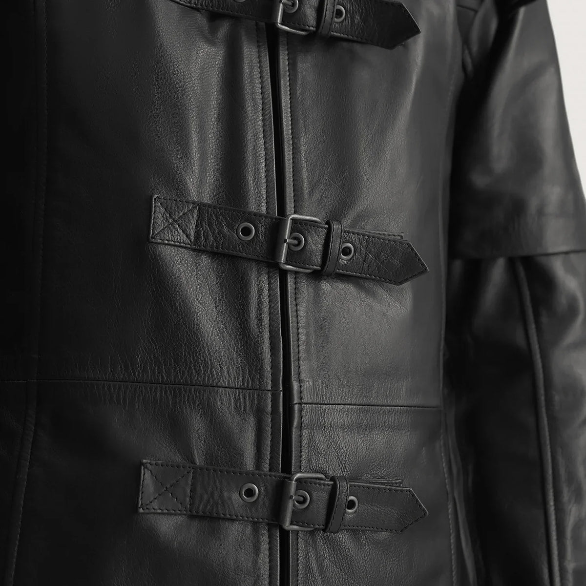 
Вид подкладки Showing Quilted Polyester Lining & Два функциональных внутренних кармана