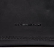 
Classic 100% Full-Grain leather Bag - Вид сзади с усиленными кожаными ремнями и прострочкой