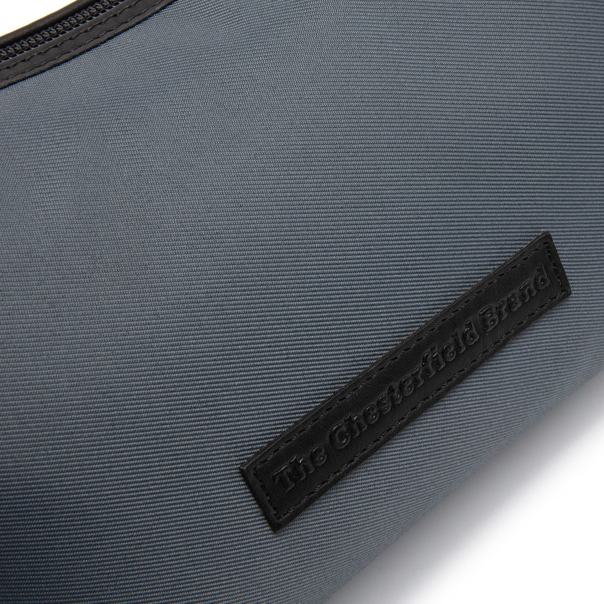 
Вид подкладки Showing Dedicated Padded Laptop Sleeve & Multi-Compartment Organization