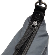 
Classic 100% Full-Grain leather Bag - Вид сзади с усиленными кожаными ремнями и прострочкой