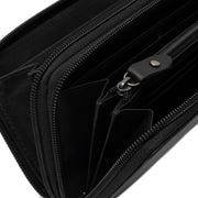 
Solid Antique Brass Hardware & Heavy-Duty Dual Zipper Detail on Hadley Кожаное портмоне