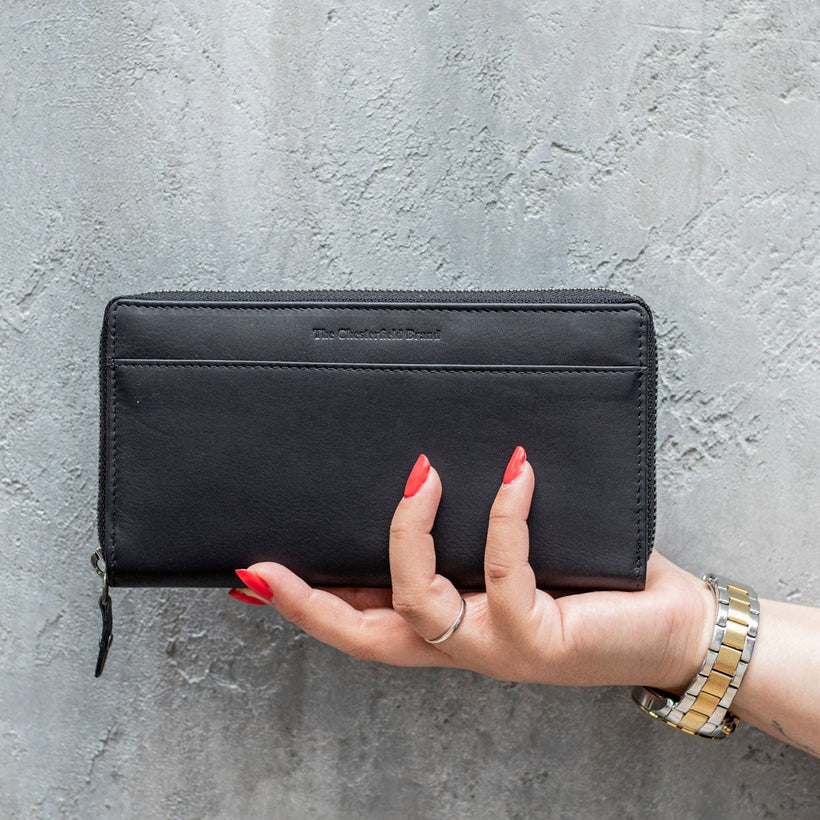 Halle Full-Grain Leather Wallet женская