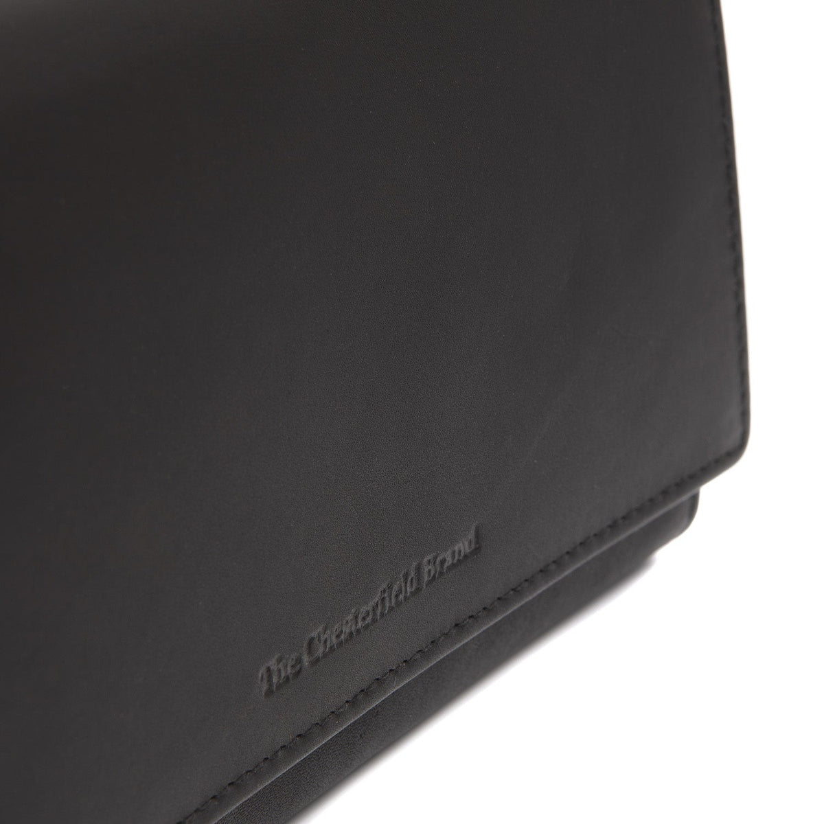 Solid Antique Brass Hardware &amp; Heavy-Duty Dual Zipper Detail on Mirthe Full-Grain Leather Wallet