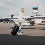 
Leather Weekender Trolley Jayven - Боковой профиль с глубиной складок и вместительностью