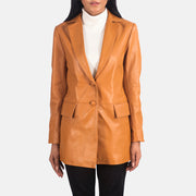 
Marilyn Tan Brown Leather Blazer in Tan Brown Sheepskin Leather - Вид спереди и приталенный силуэт | Купить в официальном онлайн-магазине