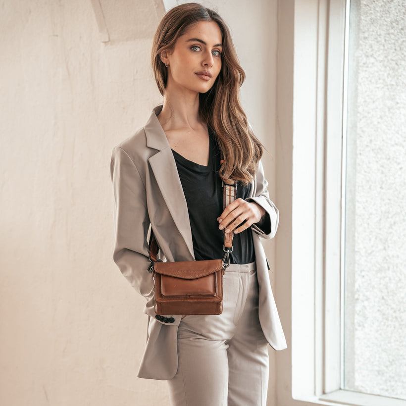 Beige Shoulder Strap женская