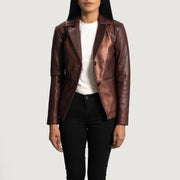 
Ruby Metallic Бордовый Кожаный пиджак для Женщин - Вид сбоку, демонстрирующий эргономичный крой рукава