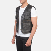 
Brown Sheepskin leather Vest - Вид сзади, подчеркивающий посадку по плечам и ровный край