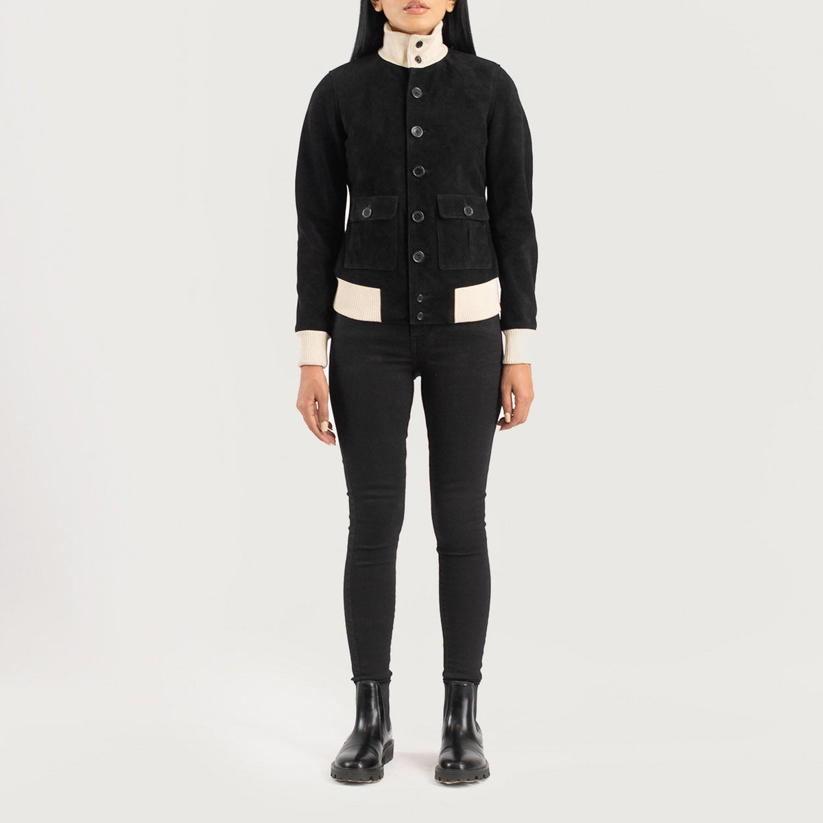 
Sasha A1 Black Suede Bomber Jacket - Вид сбоку, демонстрирующий эргономичный крой рукава
