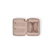 
Крупный план деталей of Classic Collar & Heavy-Duty Zipper Hardware on Hand Luggage Suitcase Front Pocket Zuna