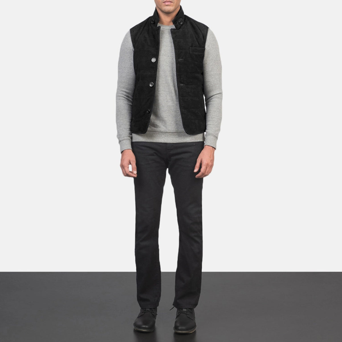 
Tony Черный Suede Vest для Мужчин - Вид сбоку, демонстрирующий эргономичный крой рукава