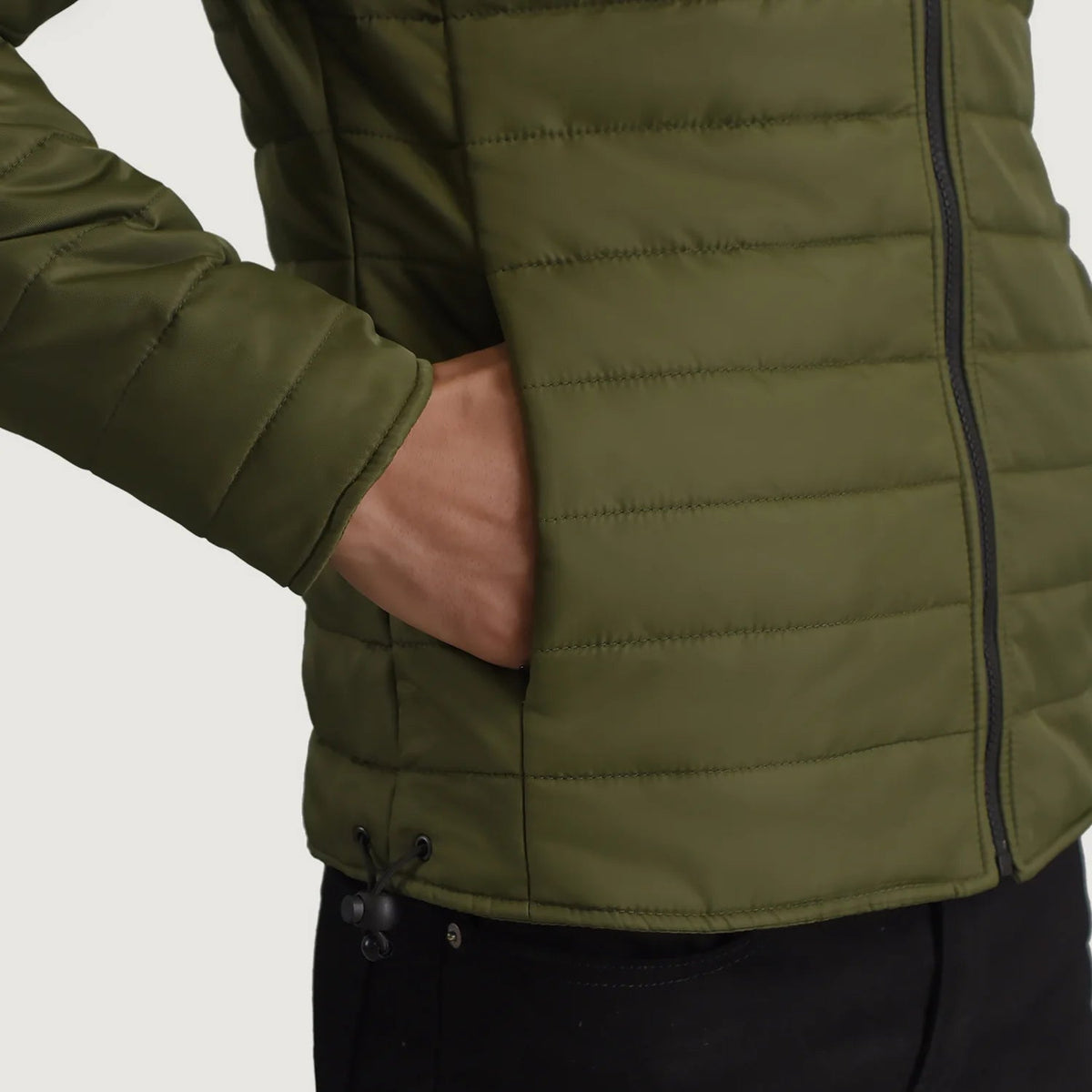 
Вид подкладки Showing Quilted Viscose Lining & Два функциональных внутренних кармана