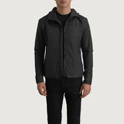 
Wesley Черный Hooded Windbreaker Кожаная куртка для Мужчин в натуральной черной яловой коже - Вид спереди и приталенный силуэт | Купить в официальном онлайн-магазине