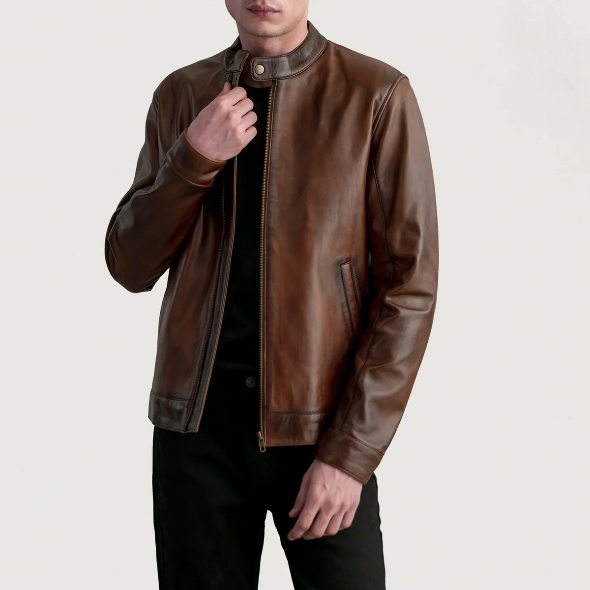 
Zen Distressed Коричневый Кожаная куртка-косуха для Мужчин in Distressed Brown Sheepskin Leather - Вид спереди и приталенный силуэт | Купить в официальном онлайн-магазине